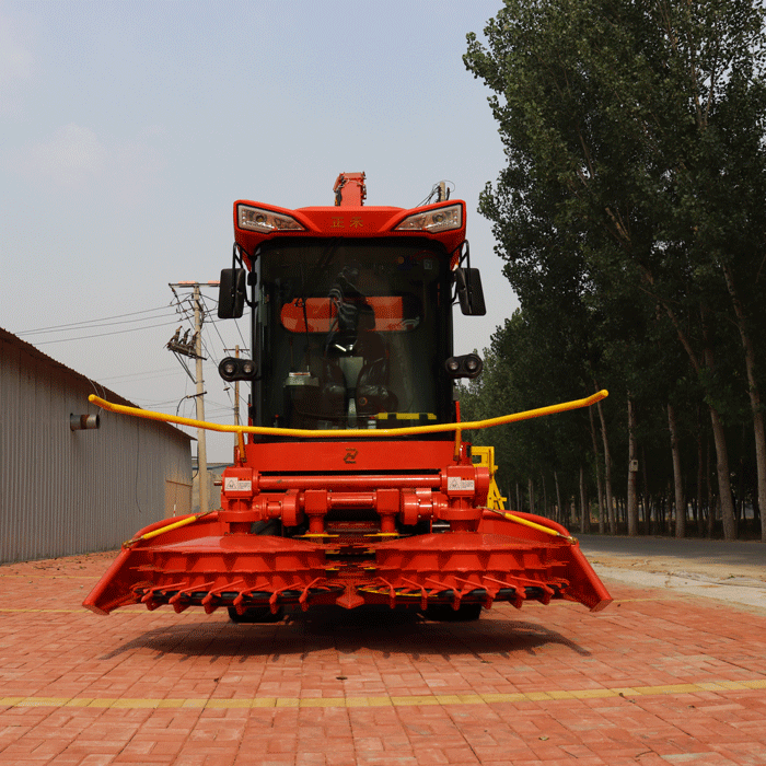 मिनी कॉर्न सिलेज हार्वेस्टर स्व-चालित मिनी कॉर्न सिलेज हार्वेस्टर स्व-चालित